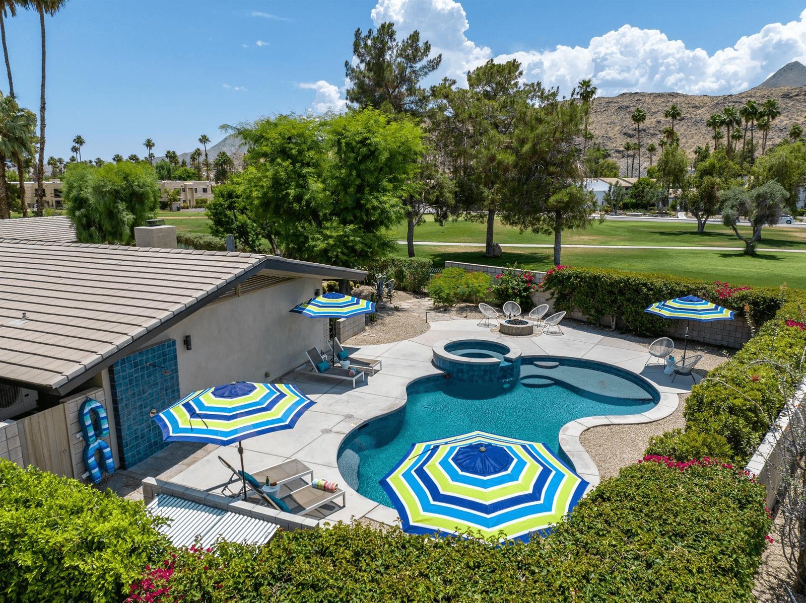Golf community homes