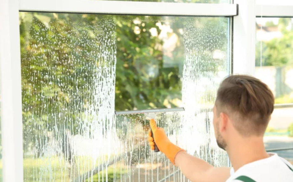 How to Price Commercial Window Cleaning