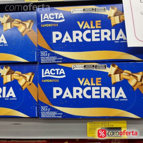 Caixa de Bombons Lacta Favoritos Sortidos 250,6g