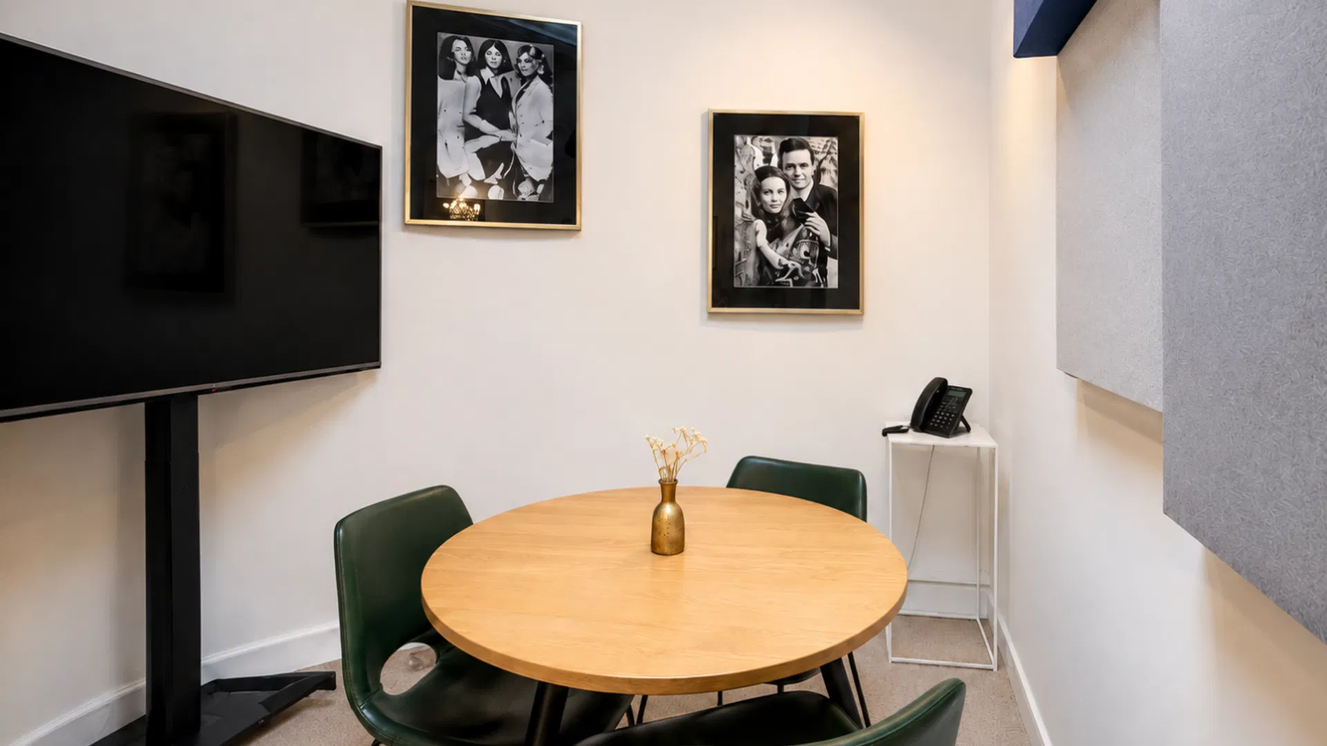 Meeting Room Folon