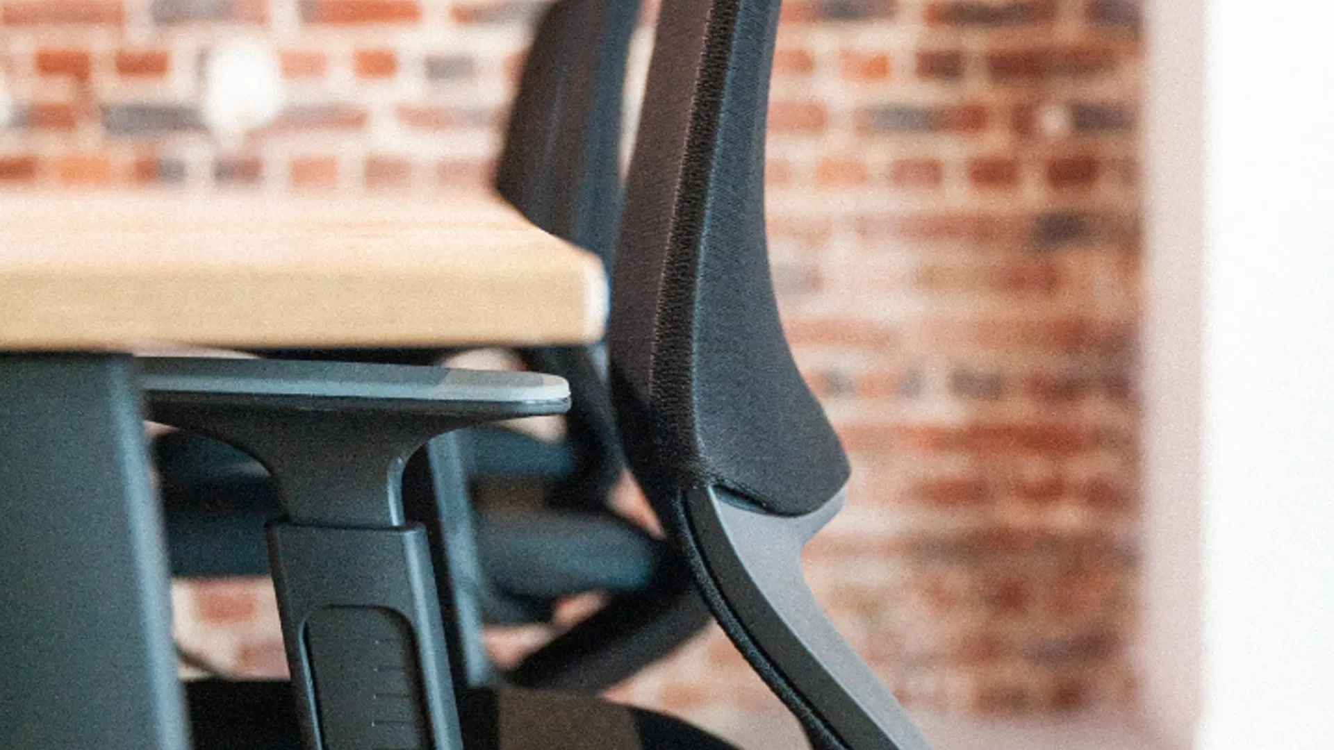 Atelier 15's Flex Desk