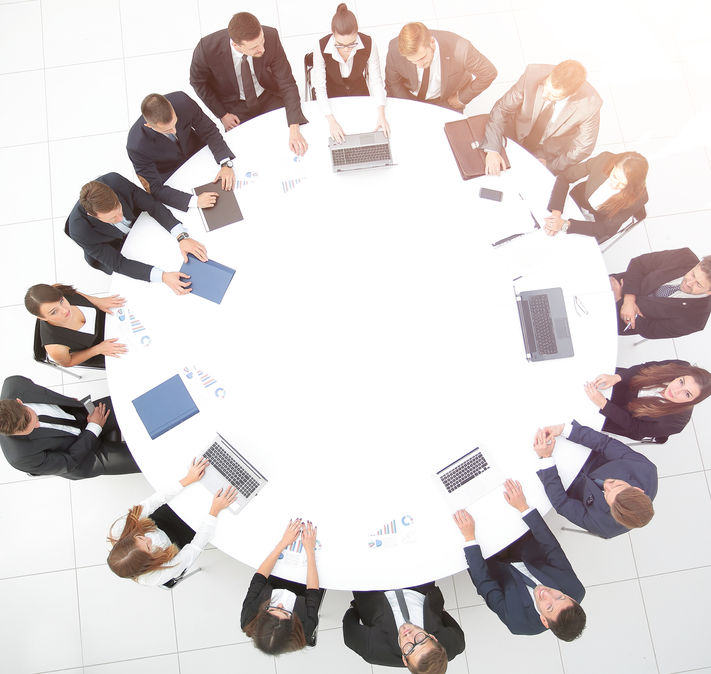 効率的な会議運営の秘訣 ―会議目的に適した準備のポイントとは?