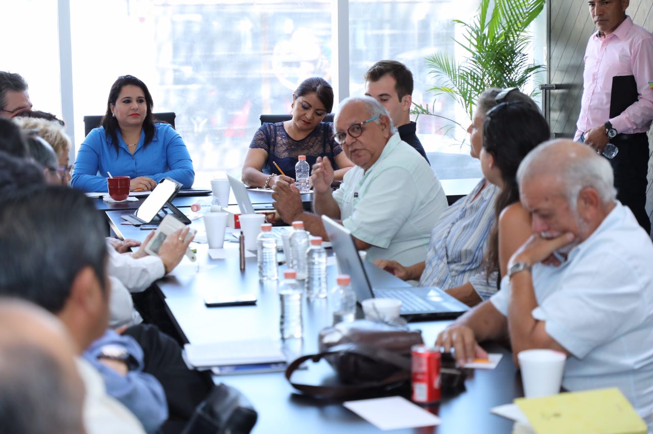 Reunión con integrantes de Organizaciones Civiles, Cámaras Empresariales y Colegios de Profesionistas, celebrada en la ciudad de Cancún.