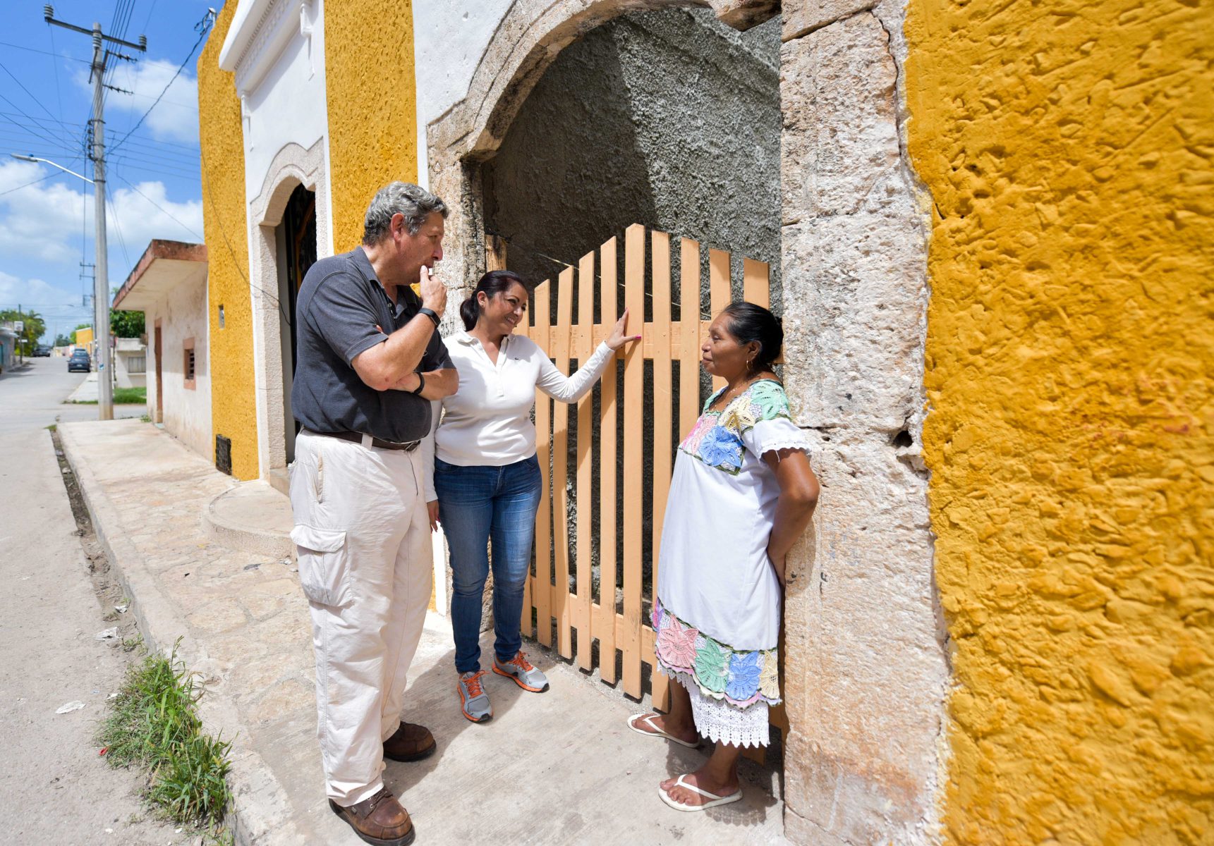 Tihosuco es una de las poblaciones más antiguas de Quintana Roo, famosa por sus construcciones coloniales y es uno de los lugares de inicio de la Guerra Social Maya.