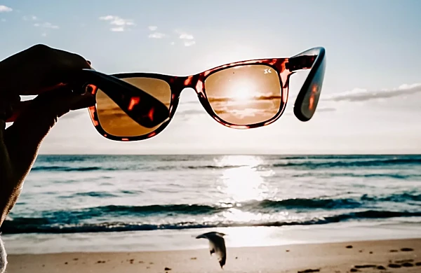 Sunglass reflection