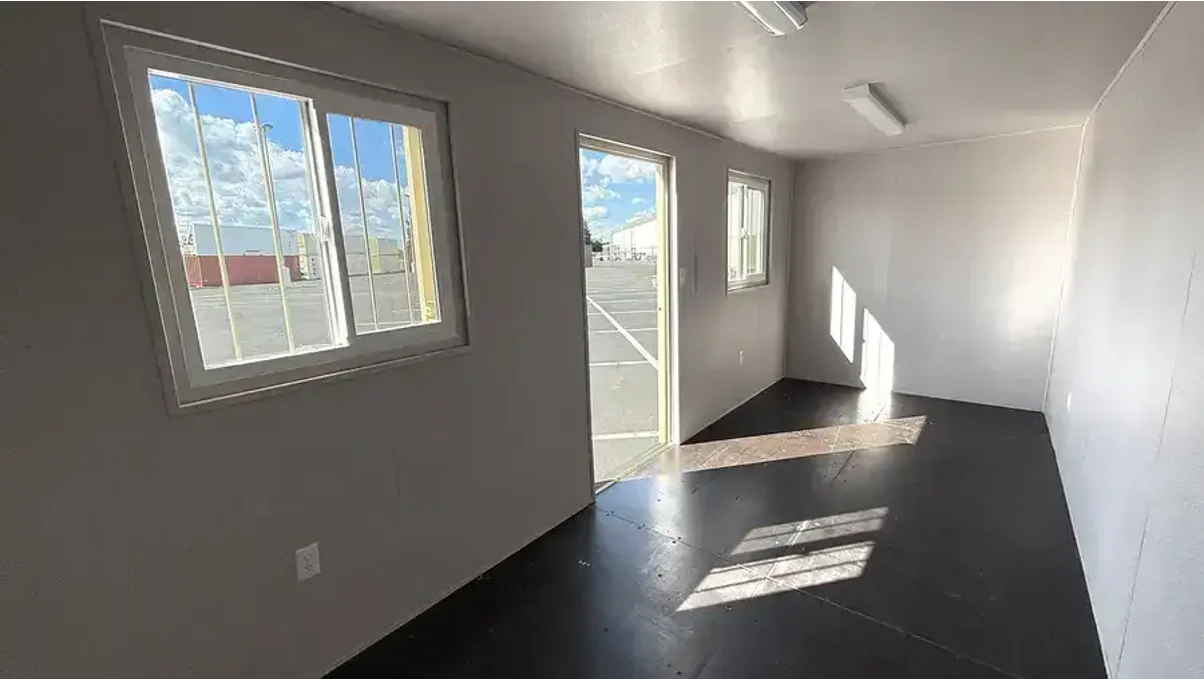 20ft new ground-level office container.