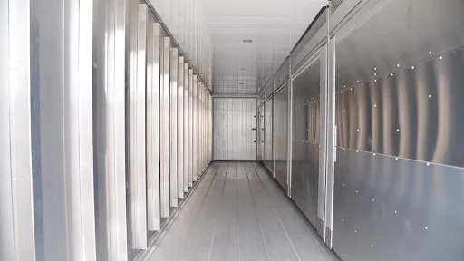 Conexwest has standard refrigerated and blast freezer containers for low and ultra-low-temperature storage and transport.