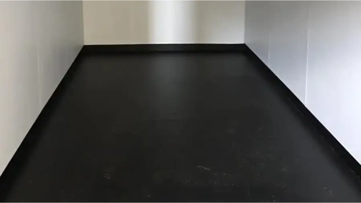 Steel flooring