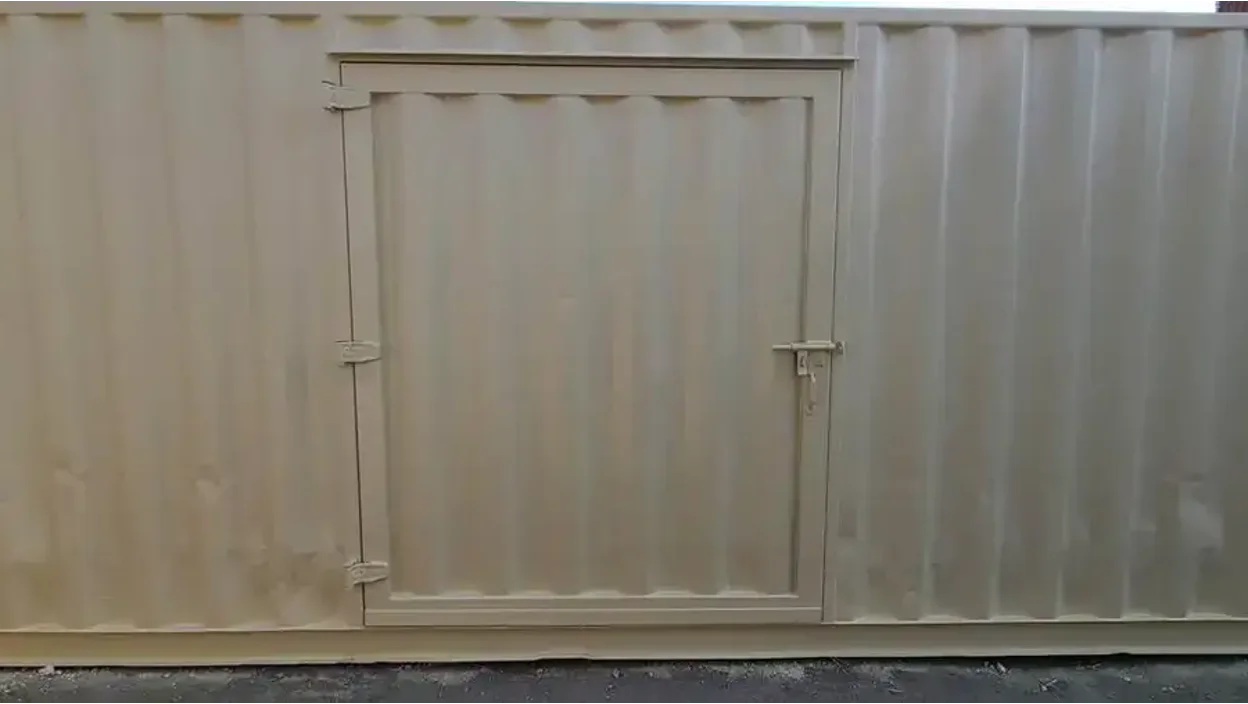 container doors securely