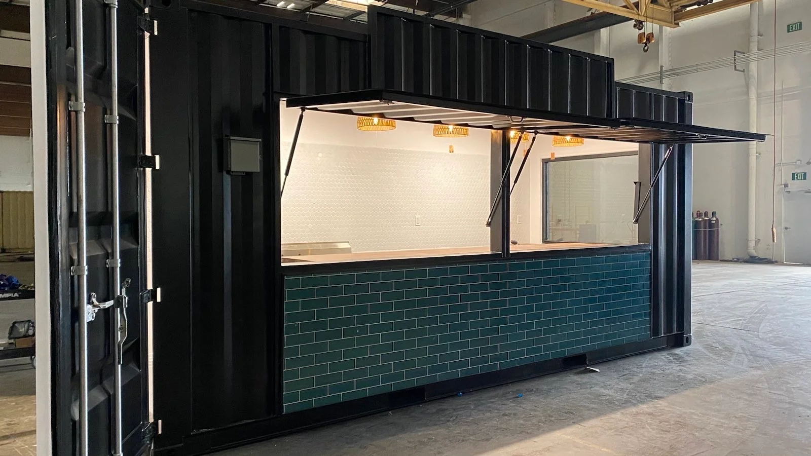 20ft high cube food and beverage shipping container bar with awning service windows