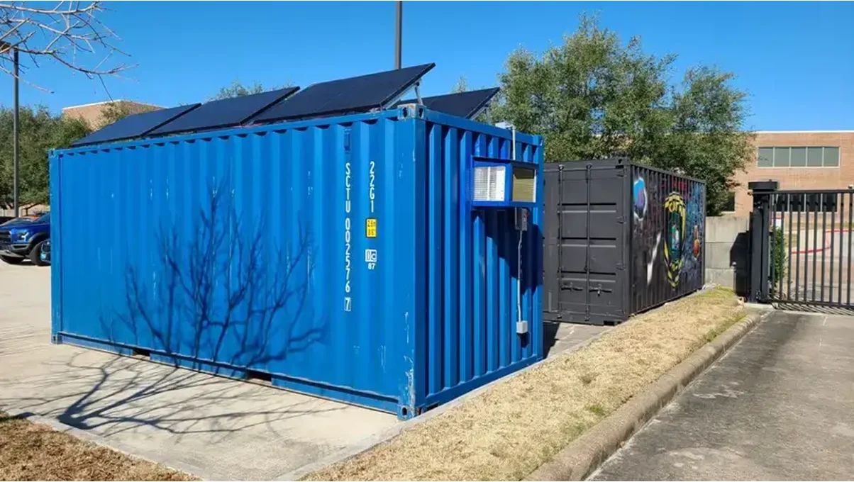 Off-grid solar panel power container roof.