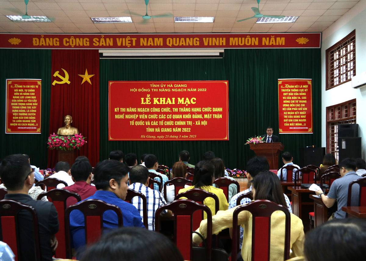 Nâng ngạch chuyên viên chính Hà Giang 2023