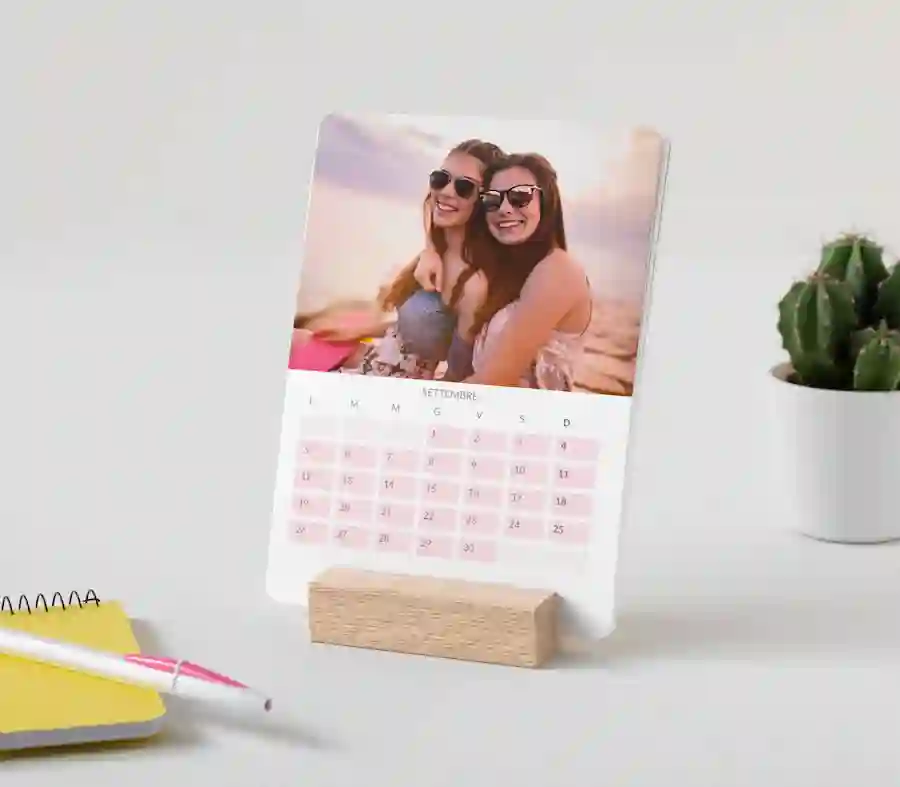 Calendario da tavolo personalizzato 102x75 con memo adesivi e segnapagina