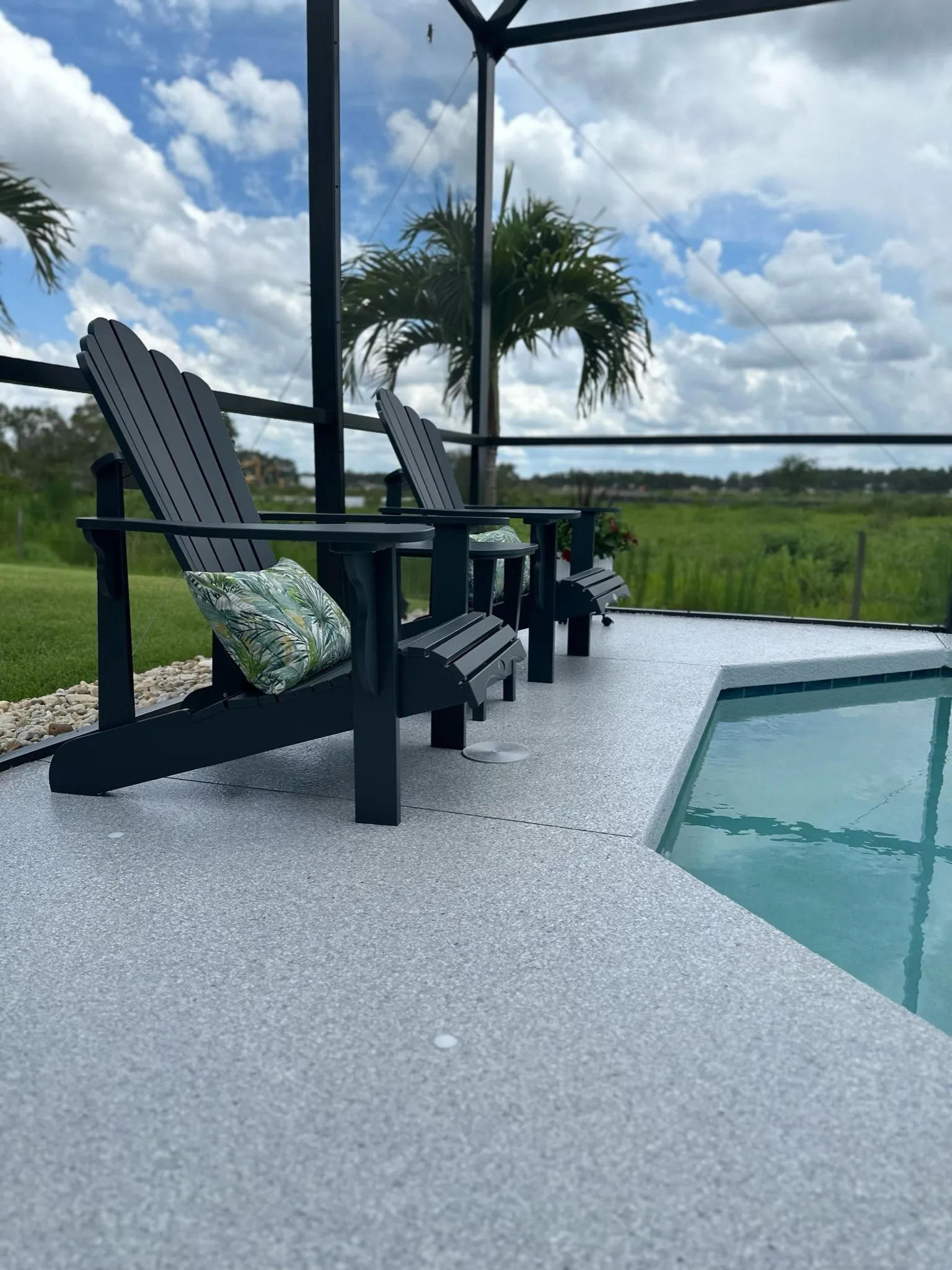 Long-Lasting UV and Chemical Resistance for Florida Pools