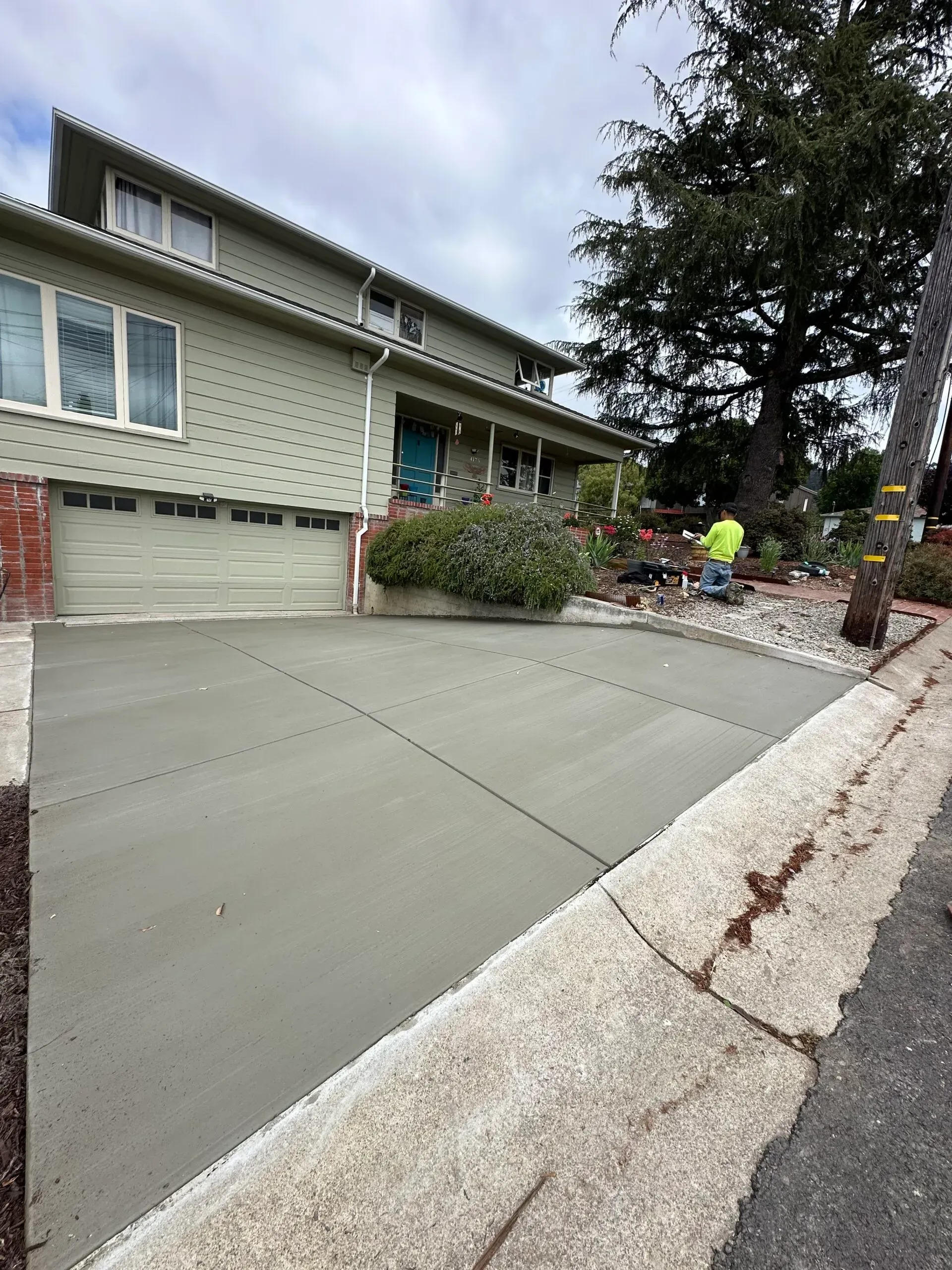 Durable Concrete Driveways Built for Bay Area Homes