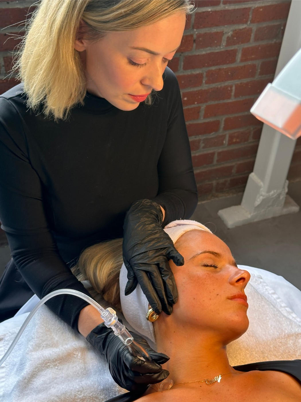 Deluxe Skin Care Experience at Ari Blanc in Philadelphia