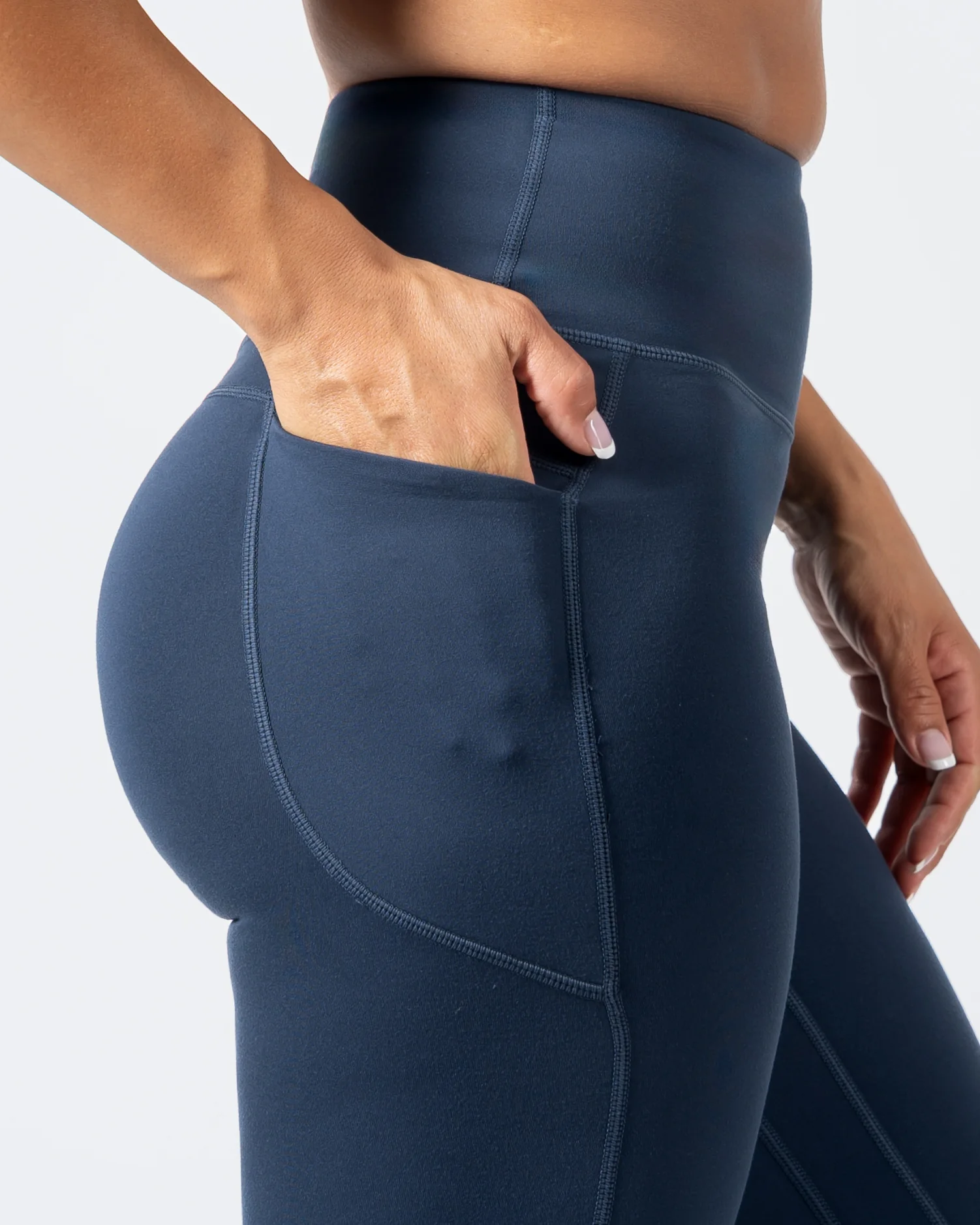 Skin High Waisted Vinyasa 7/8 (25") - Navy