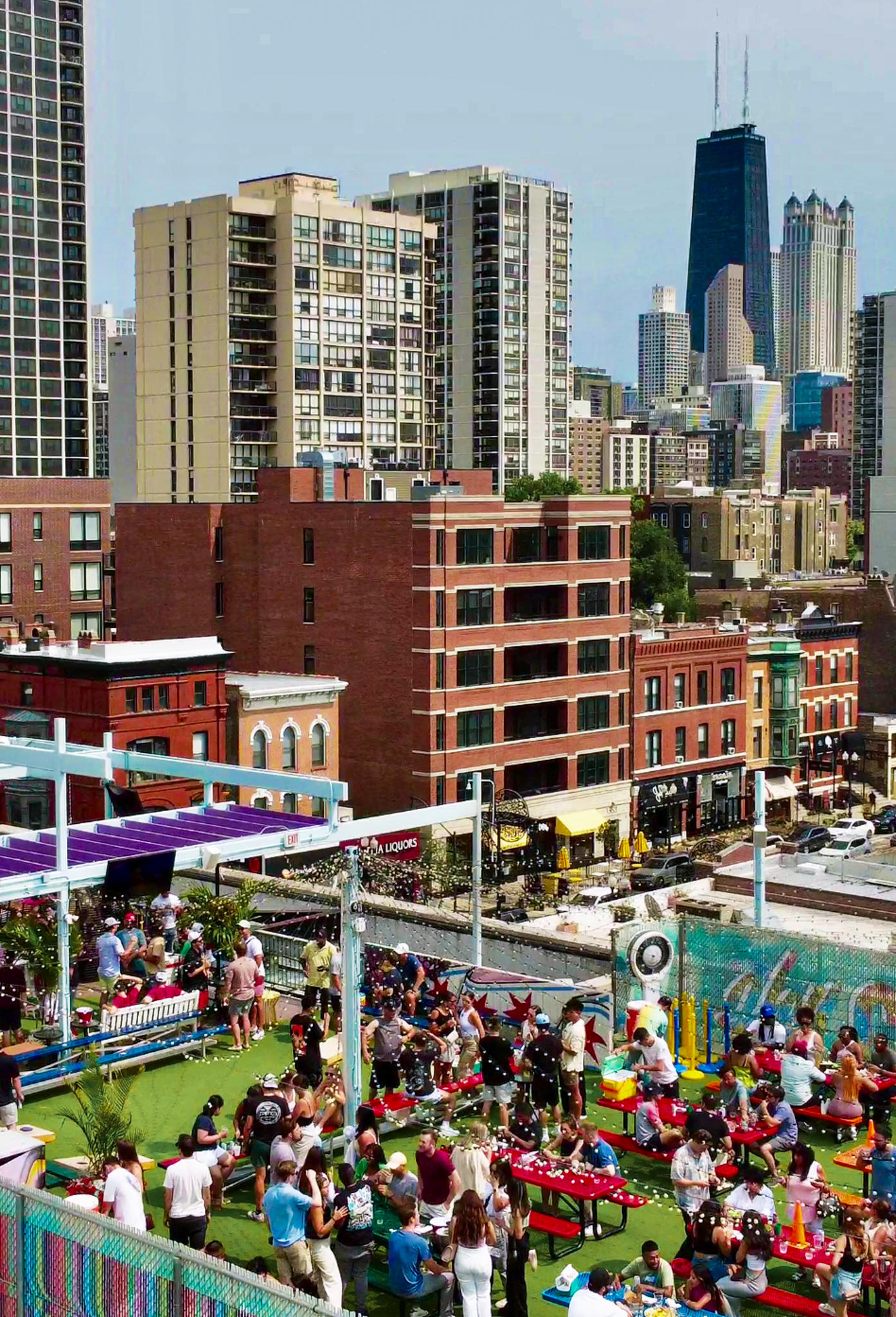 Celebrate in Style at Chicago's Premier Rooftop