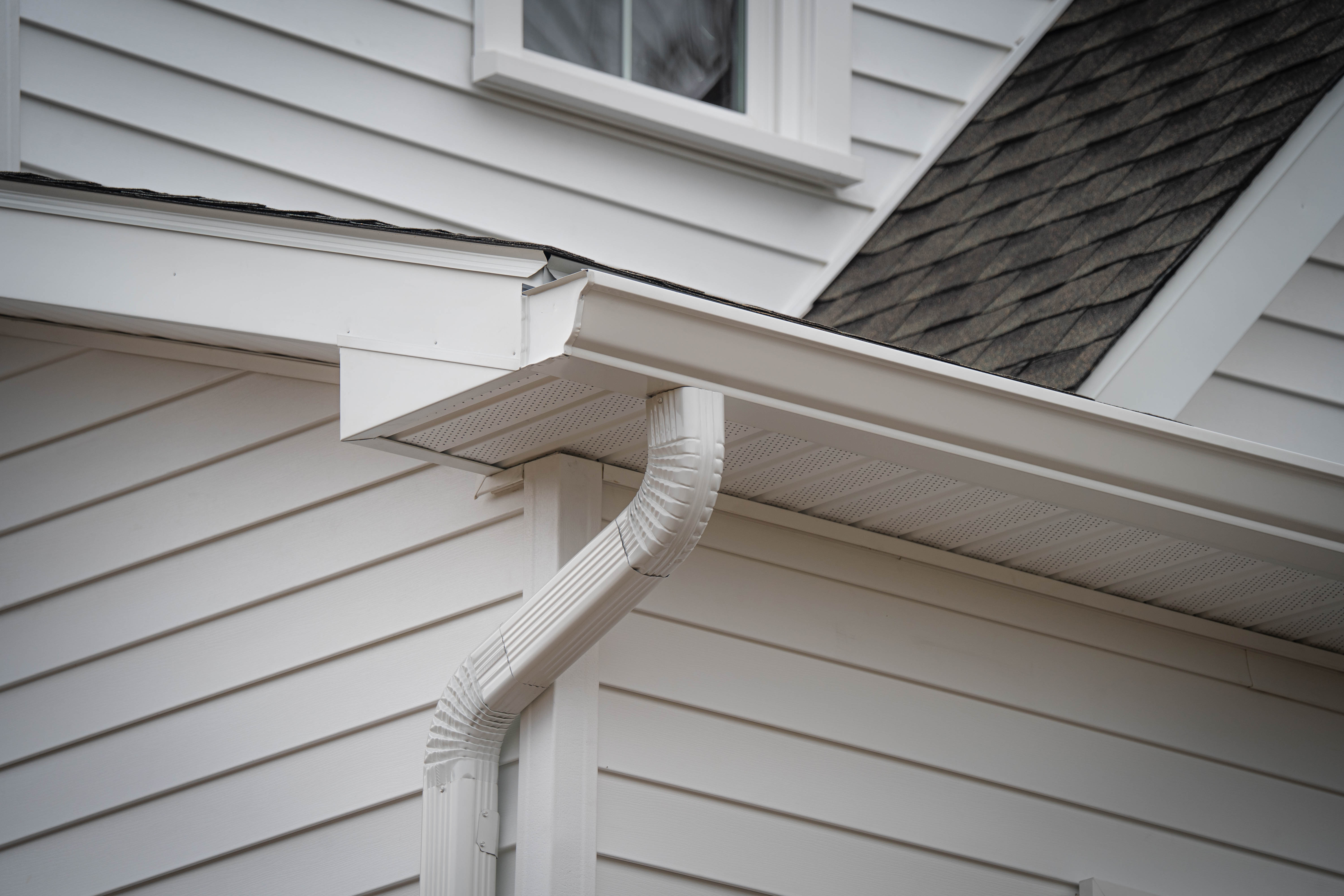 Expert Gutter Installation and Replacement in New Haven County