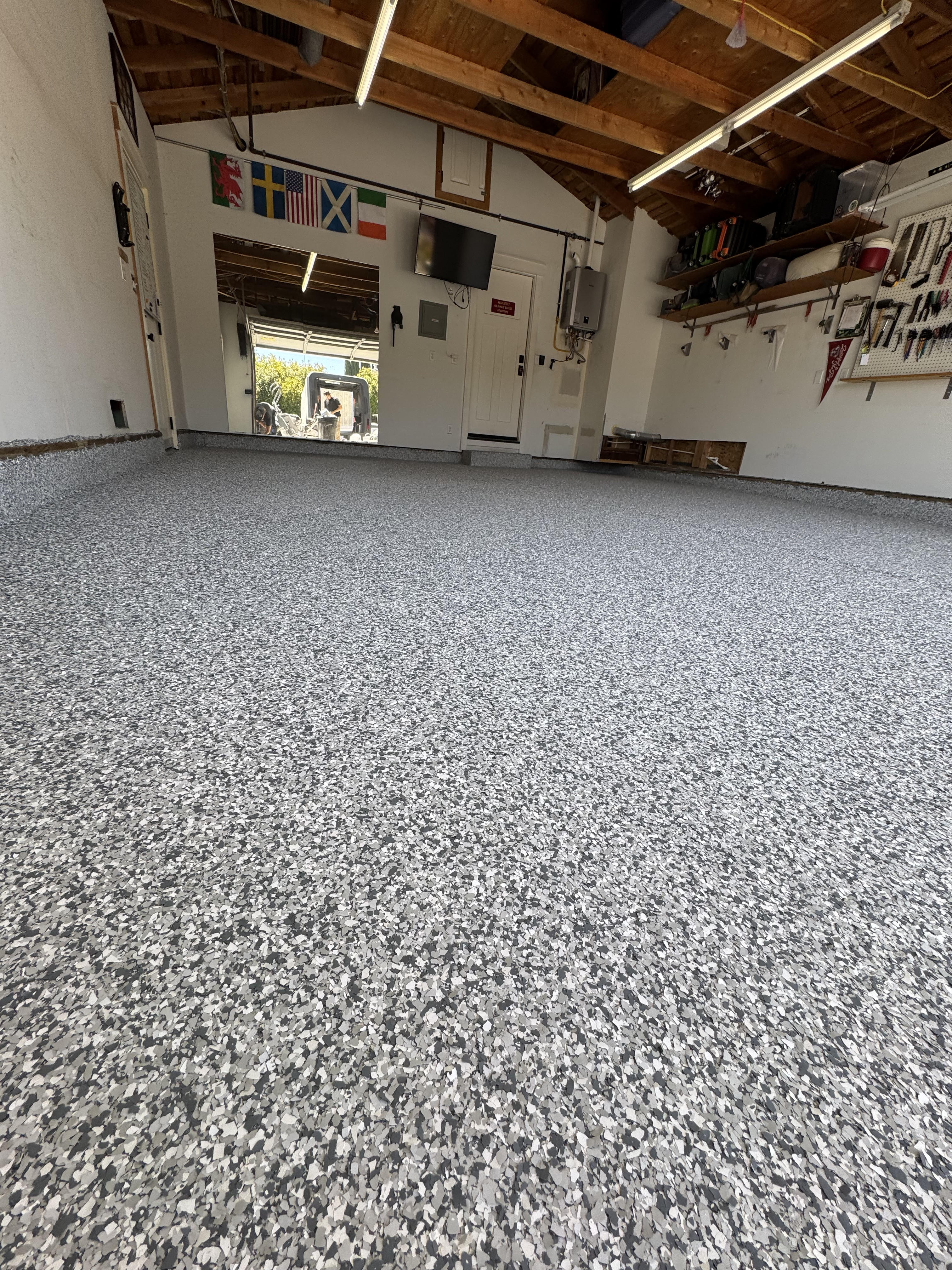 Garage Floor Coatings Built for Central Oregon's Seasonal Demands