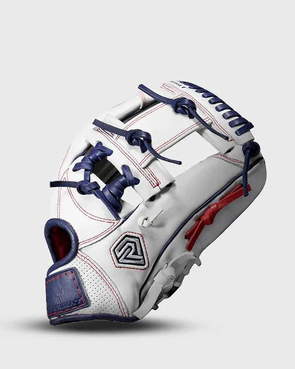 Selecting Optimal Batting Gloves for Young Sports Enthusiasts