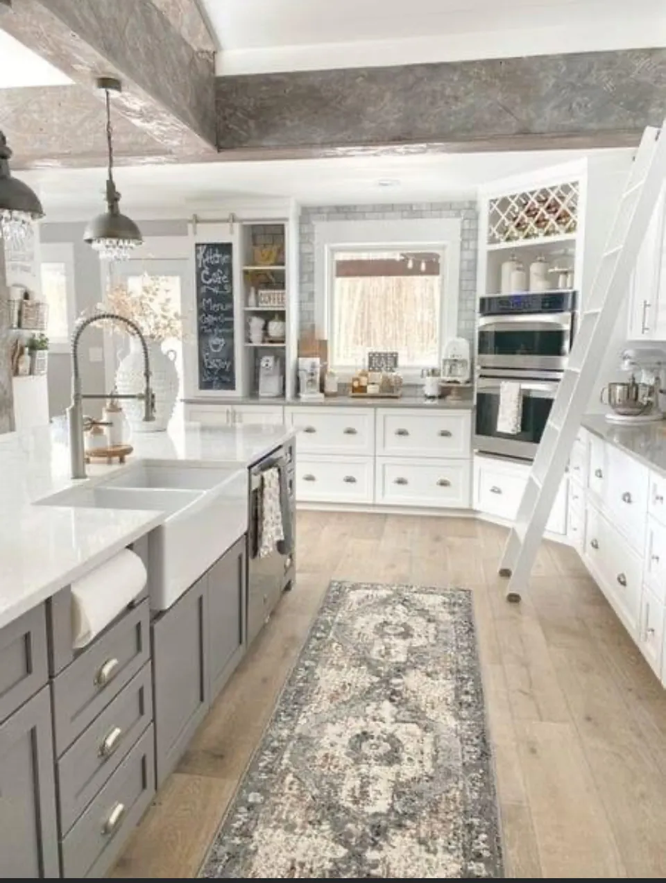 Top Kitchen Cabinet Painting and Refinishing in Palm Desert