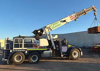 Advantages of Choosing Franna Cranes