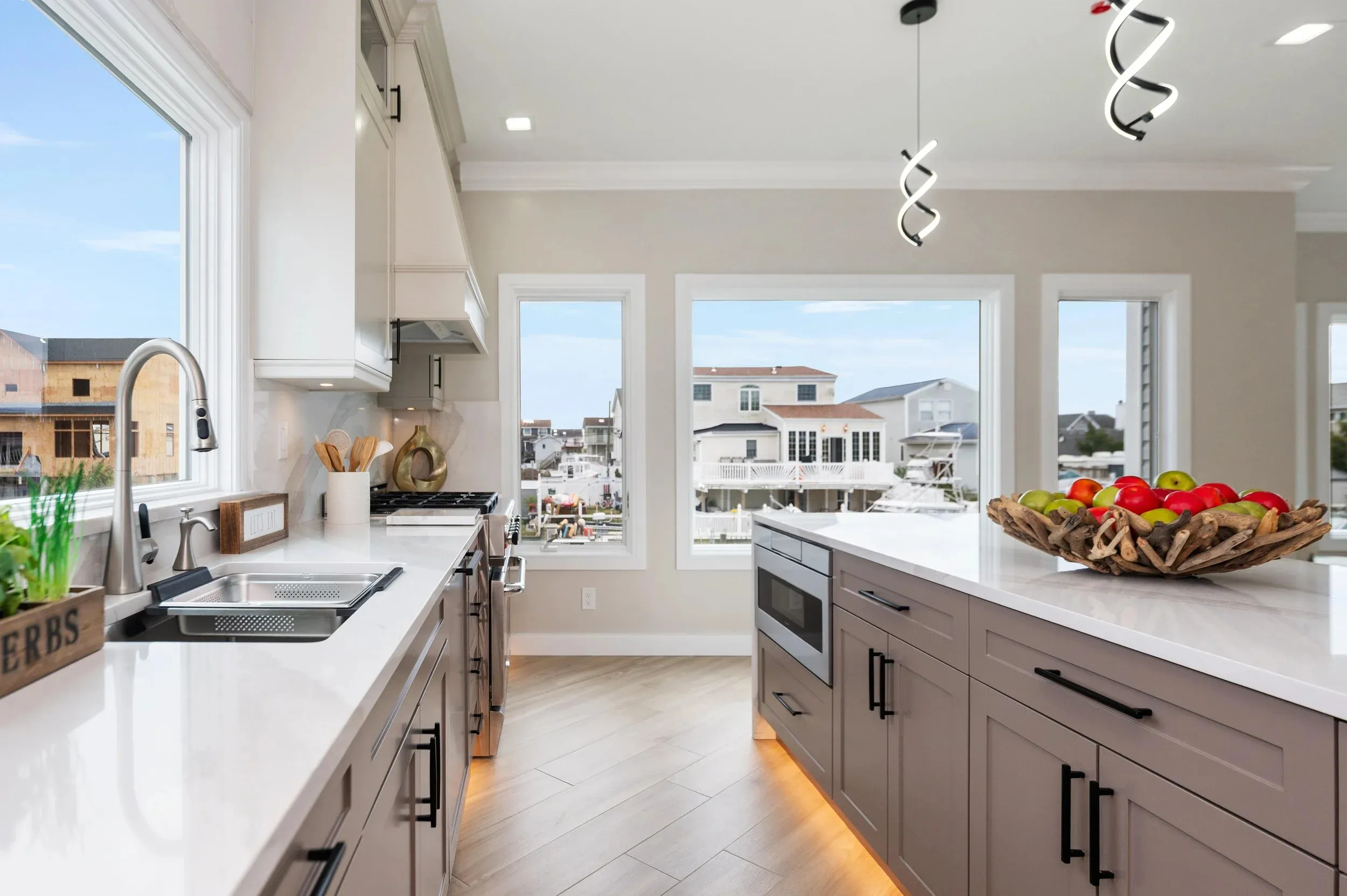 Minor vs Major Kitchen Remodel: Which Wins in Long Island