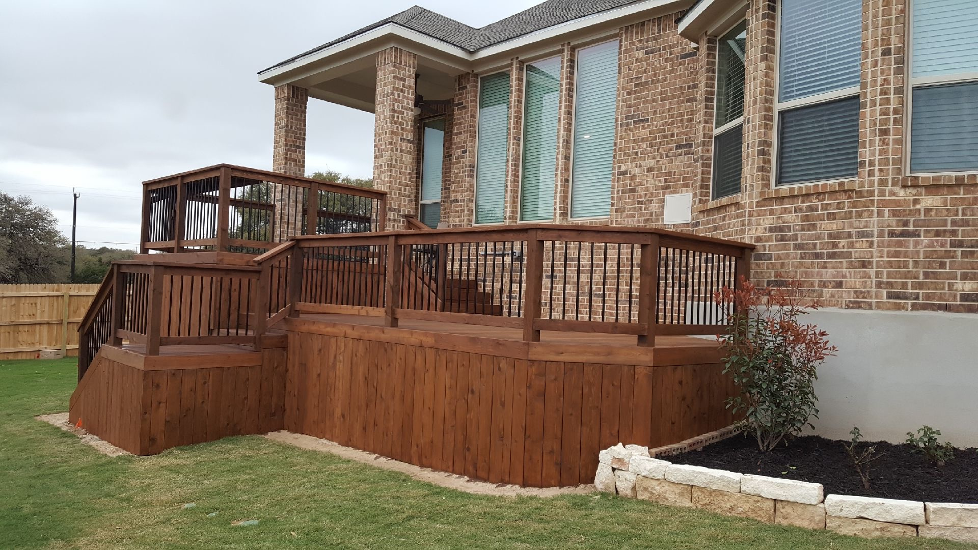 Top-notch Custom Deck Builders in San Antonio