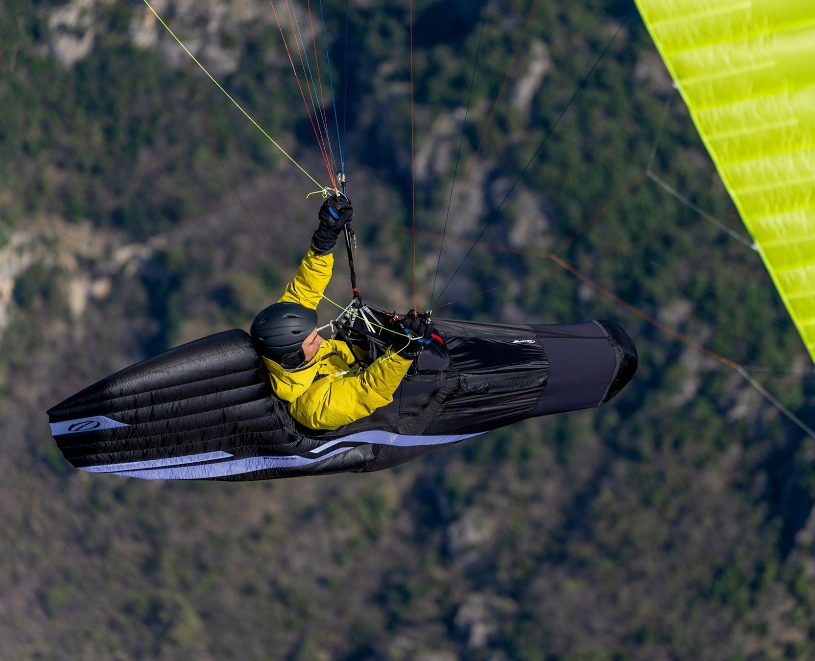 Close-up of Ozone Vibe GT wing design, showcasing advanced materials and optimized shape