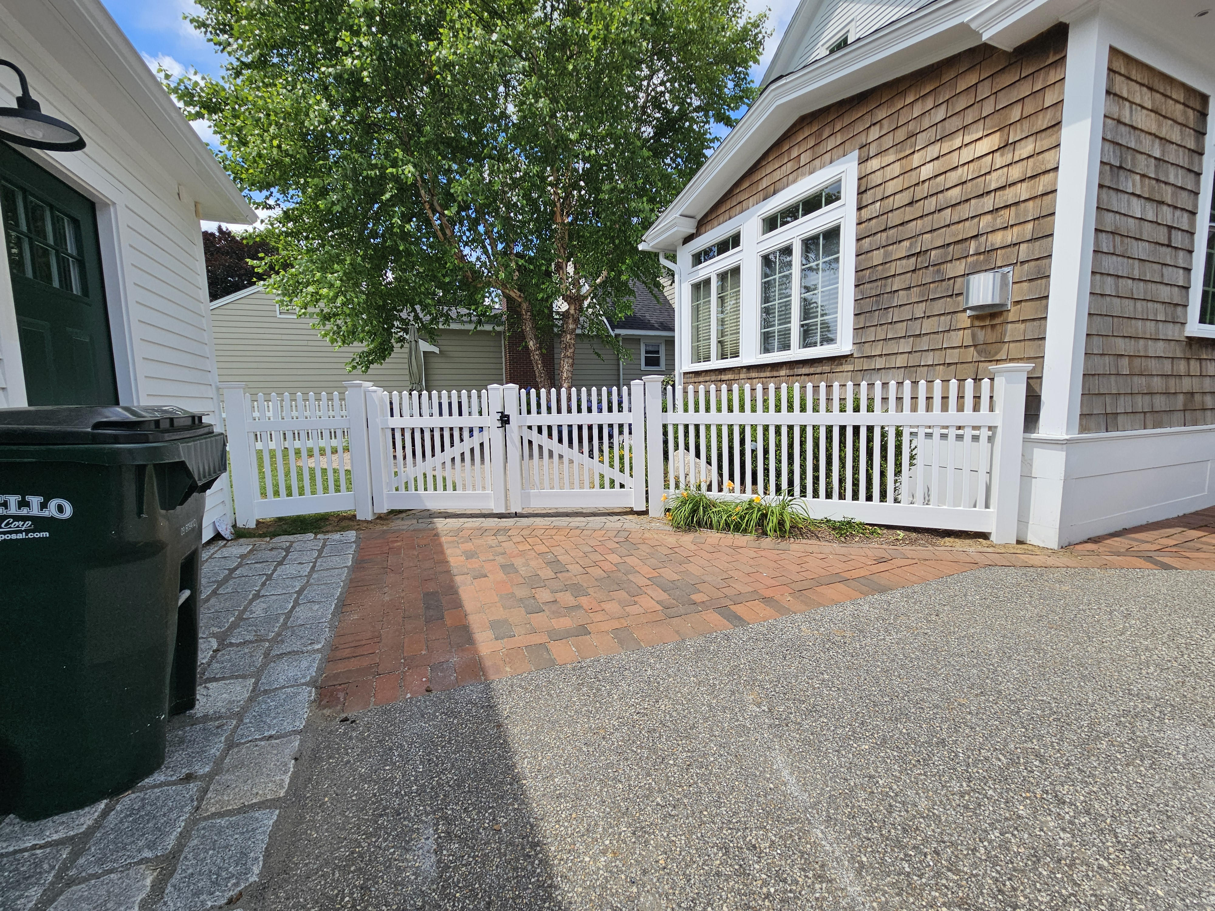 Privacy, Pool, and Storm-Damage Fence Repairs