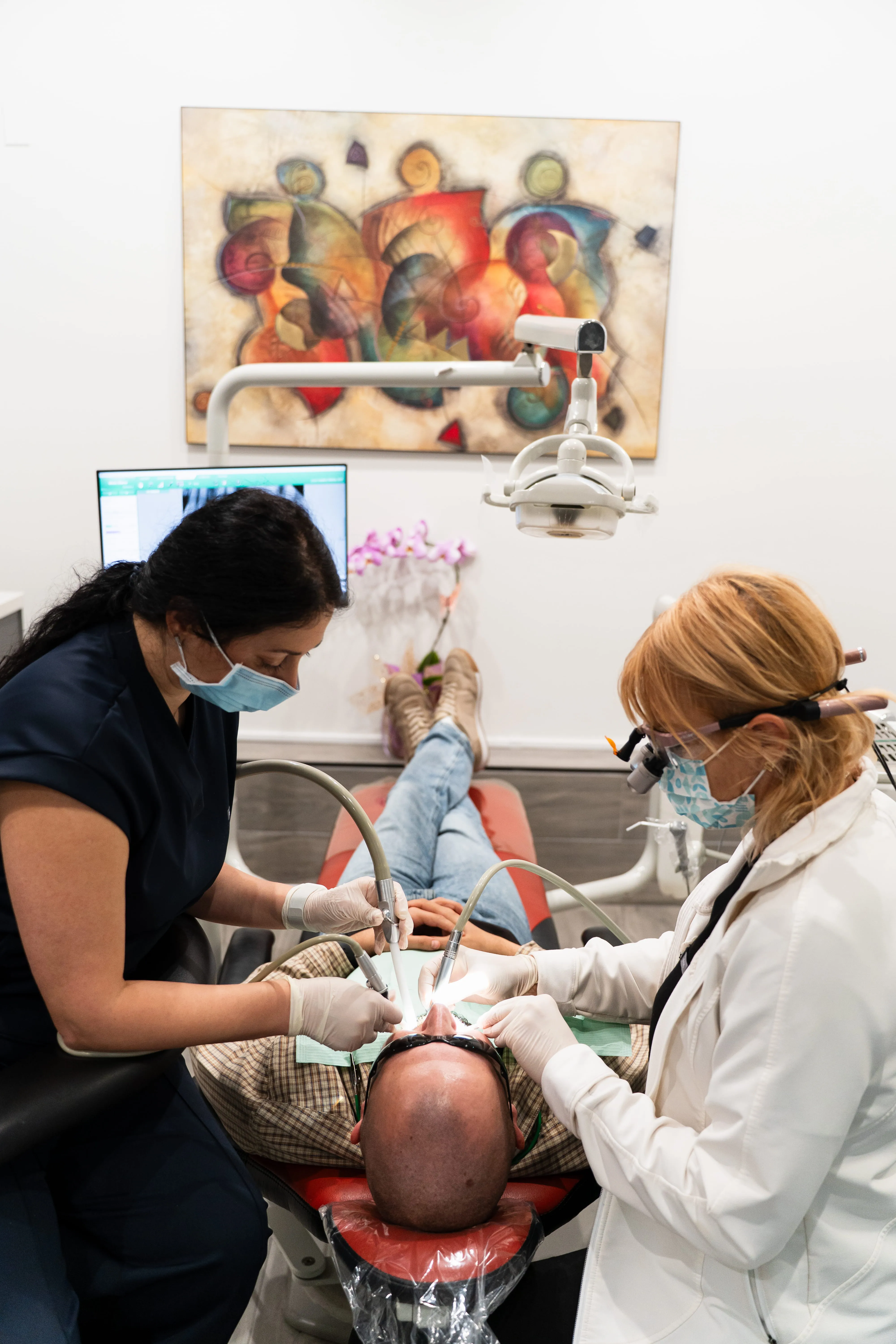 Reliable Dentist in Encino for Your Family's Oral Care Requirements