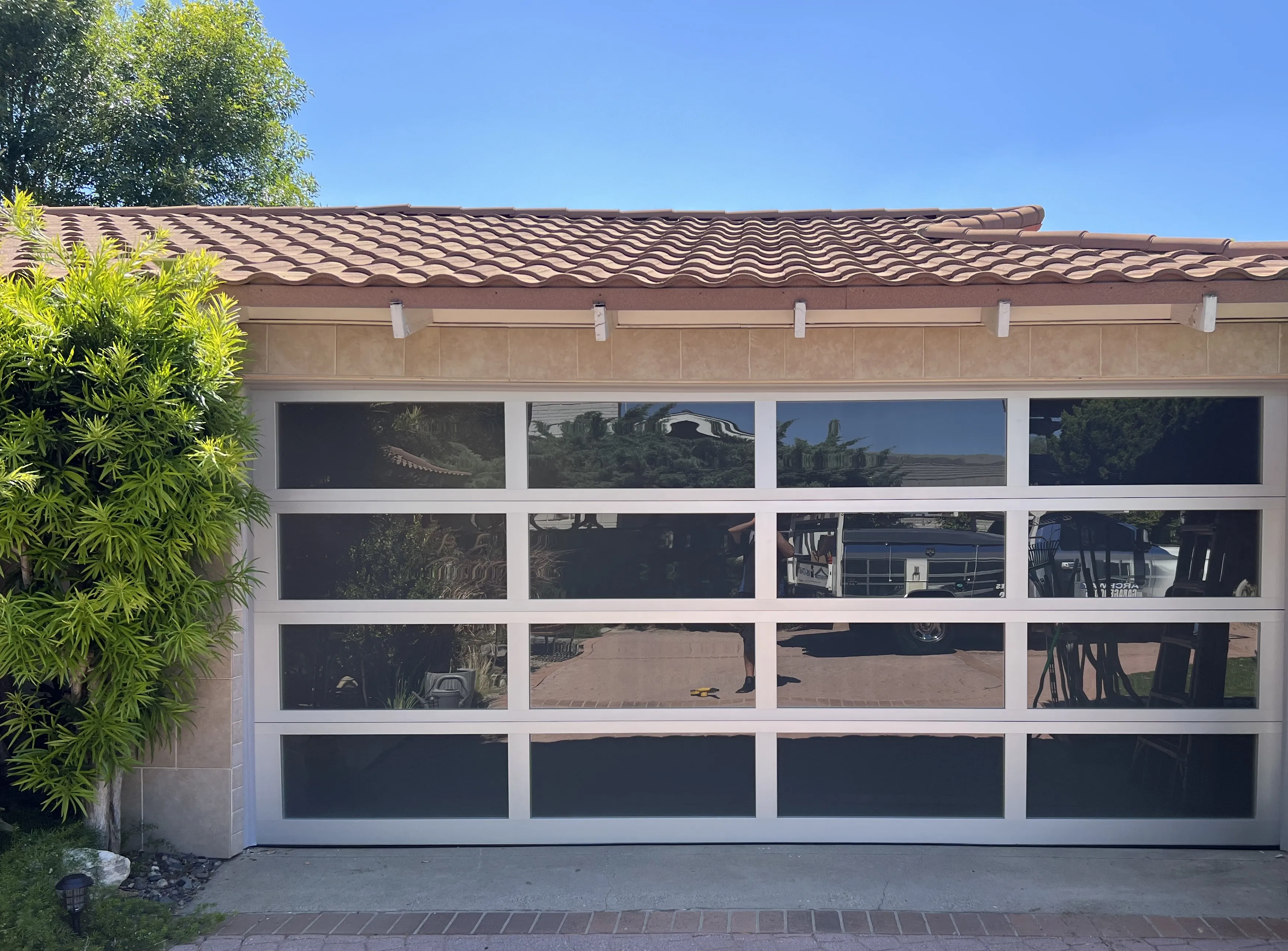 Outstanding Garage Doors and Installations in Simi Valley