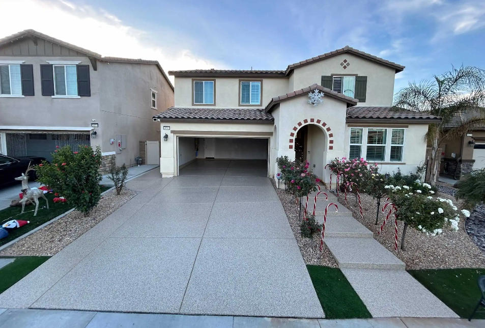 How Polyurea Stands Above Epoxy for San Diego Driveways