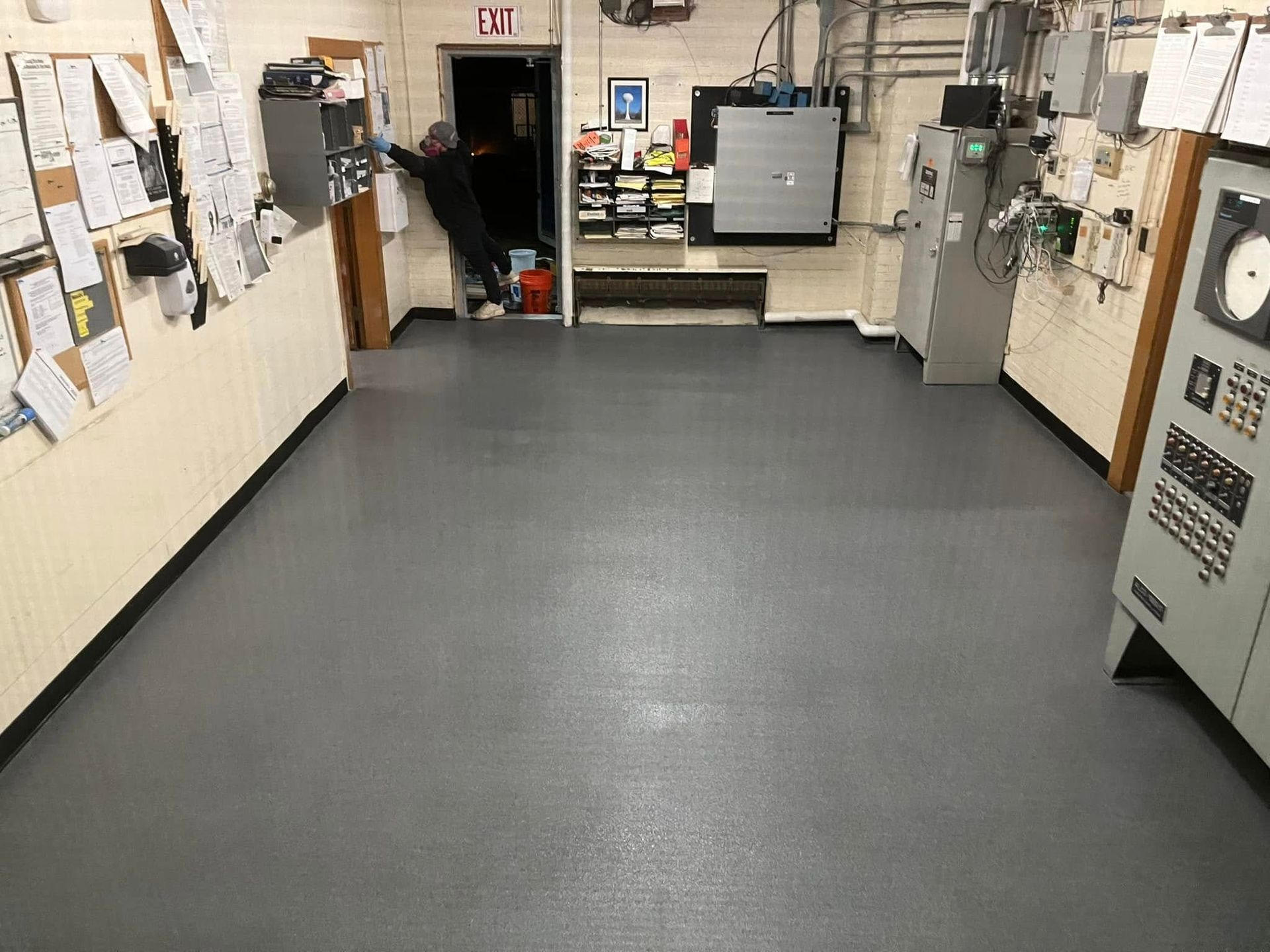 Anti-Slip Surface Finishes Designed to Industrial Safety Standards