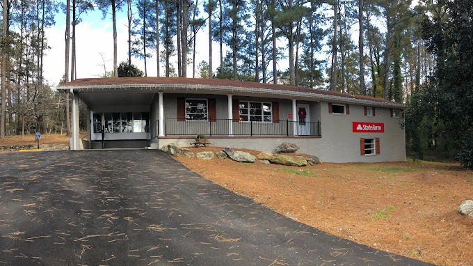 The Value of a Neighborhood Car Insurance Agent in Woodstock