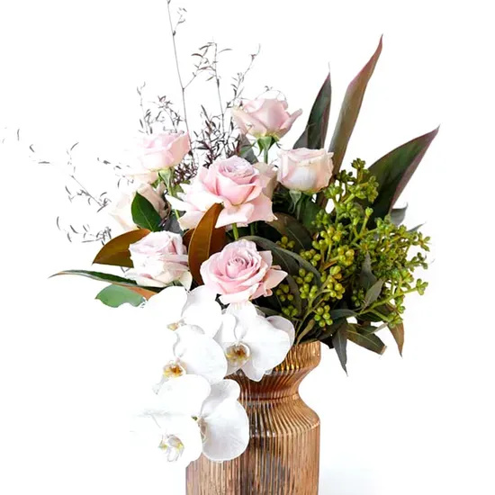Selecting Fresh Flowers Over Supermarket Options
