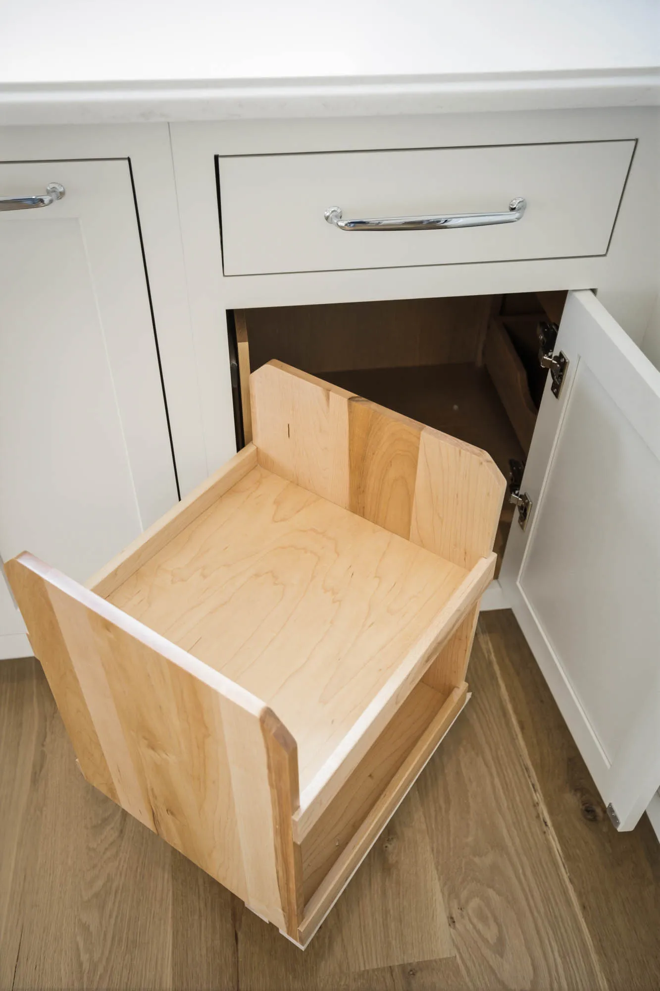 Explore Our Kitchen Cabinet Showroom