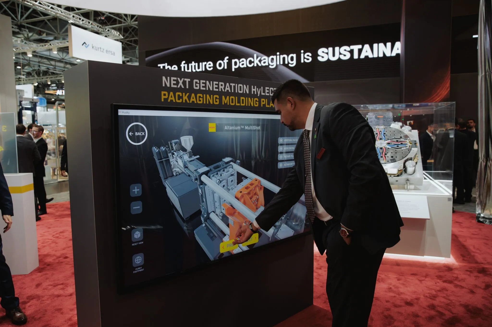 Virtualize Your Machine: End Costly Trade Show Shipping