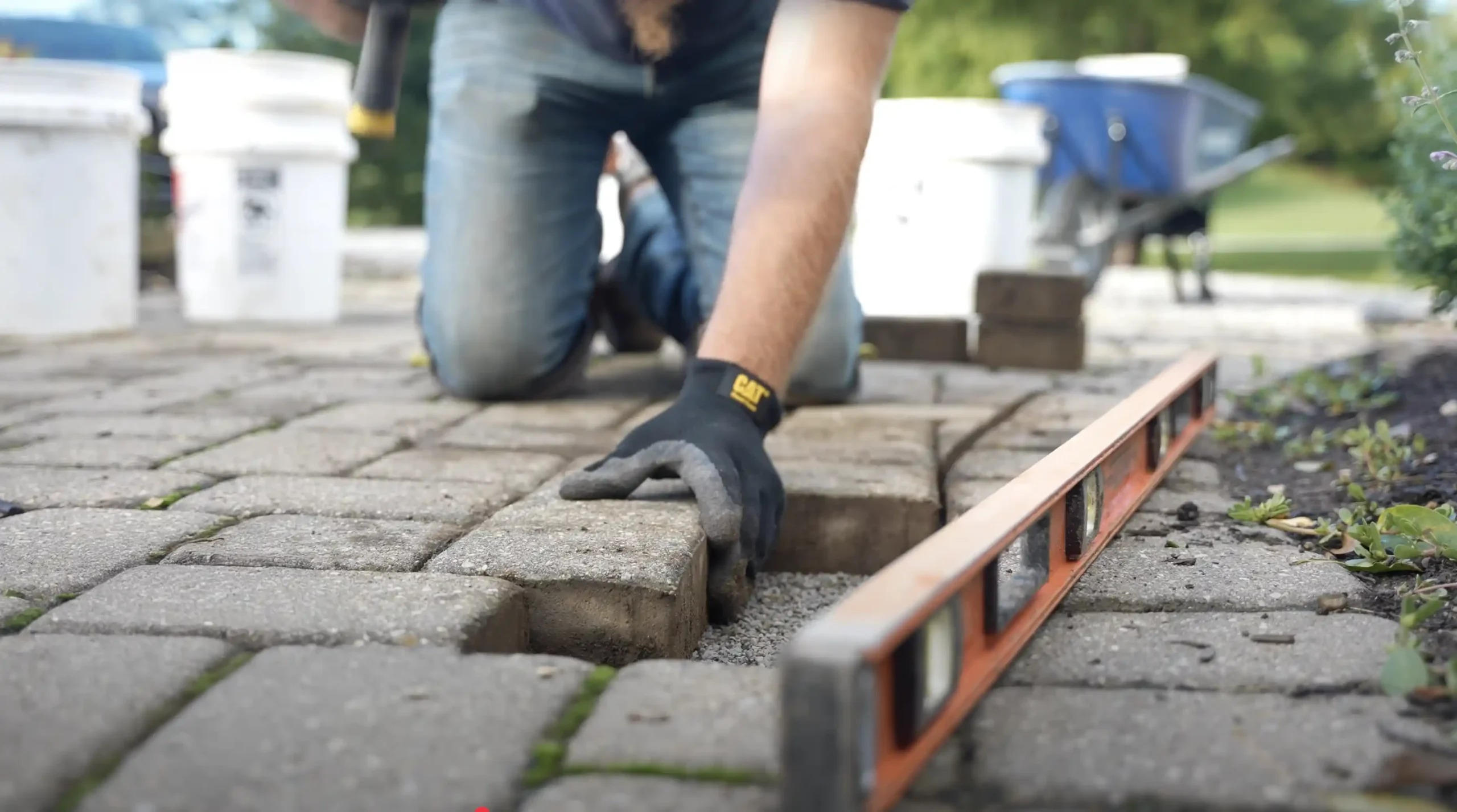 Advantages of Engaging Professional Paver Cleaners