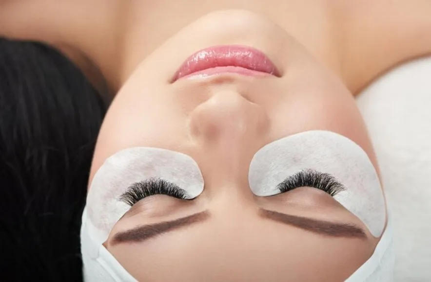 Understanding the Difference Between Silk and Mink Extensions