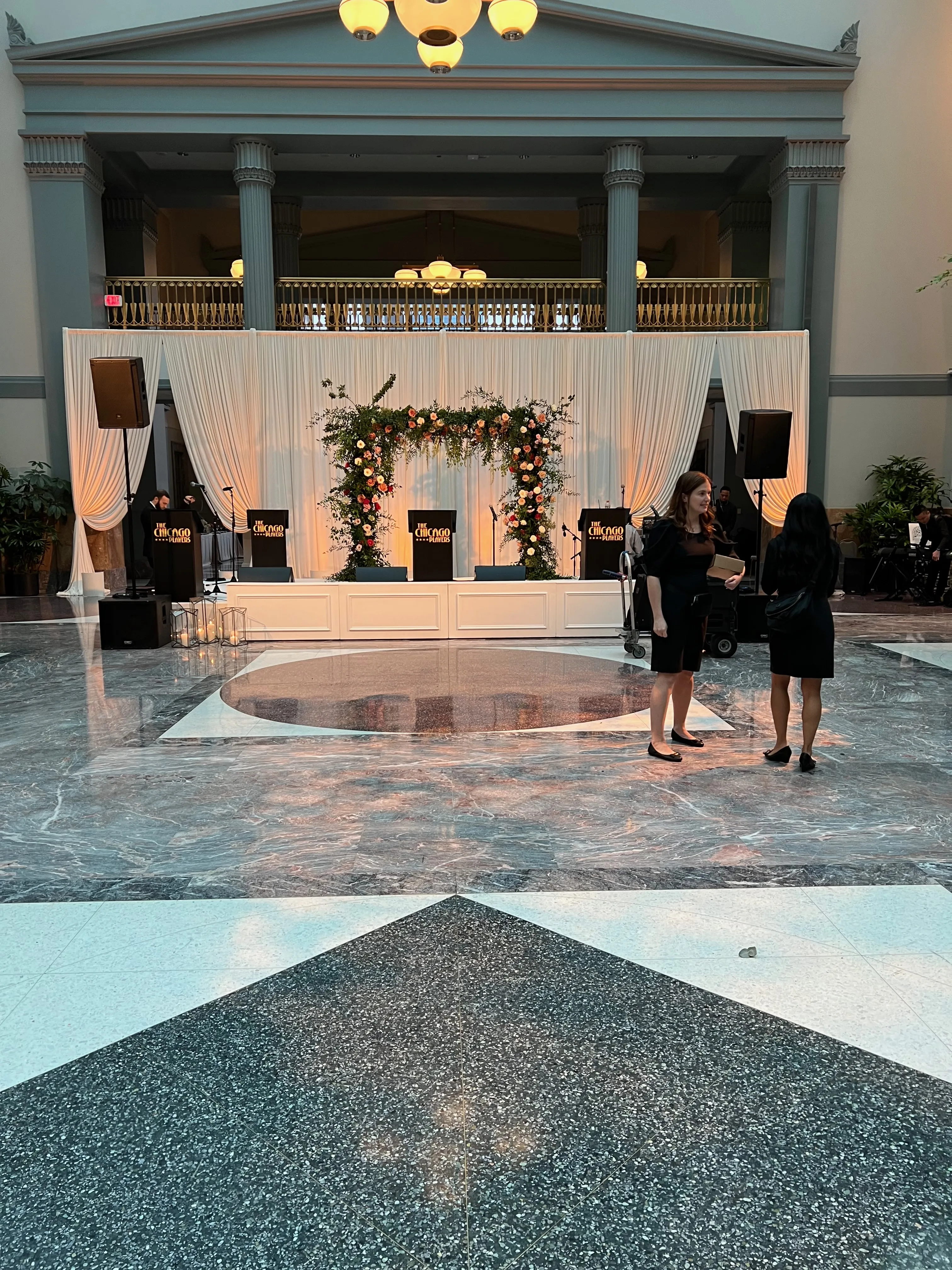 Custom event lighting for elegant venue