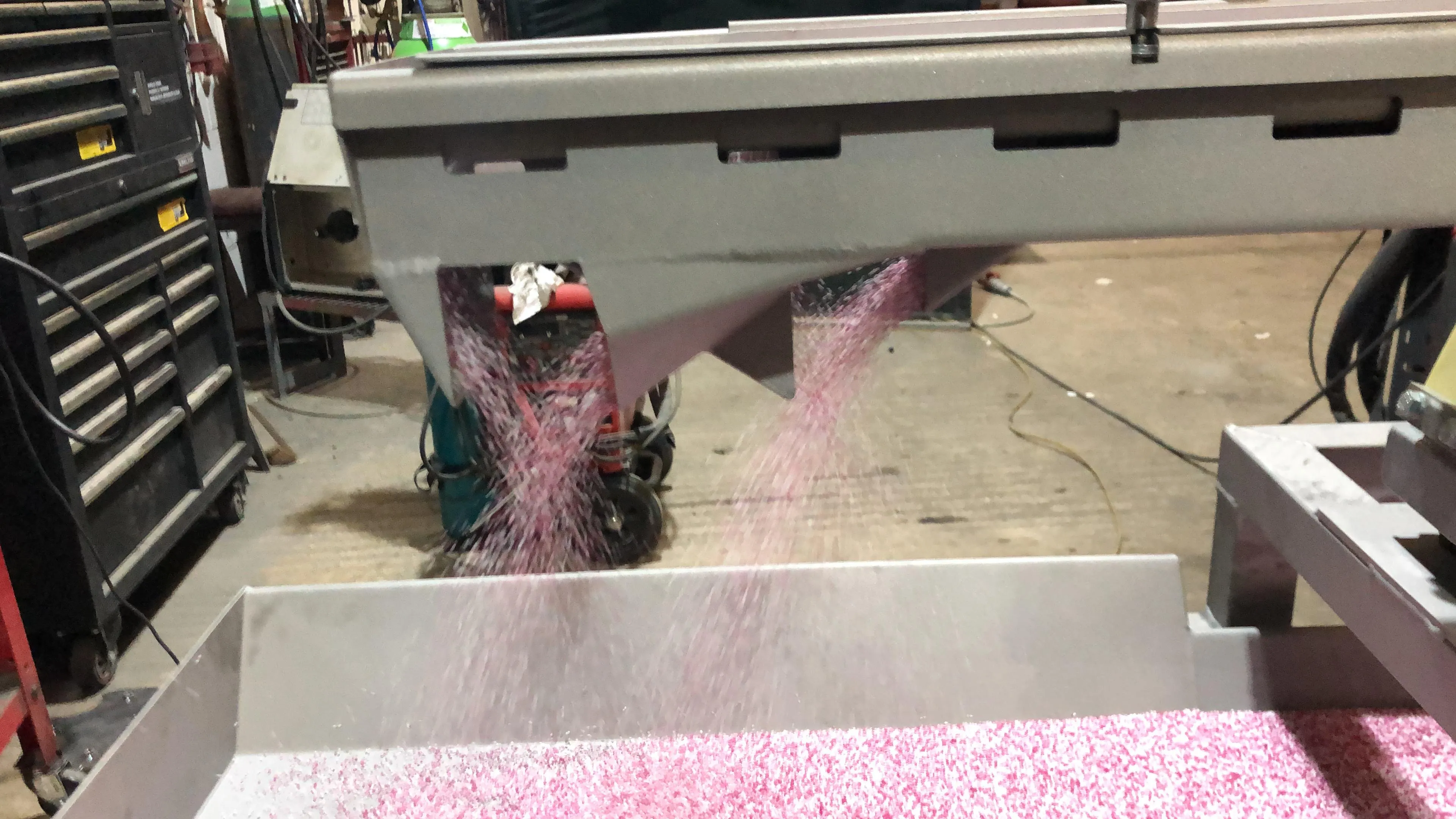 Custom Vibratory Conveyor Solutions for Dependable Material Management