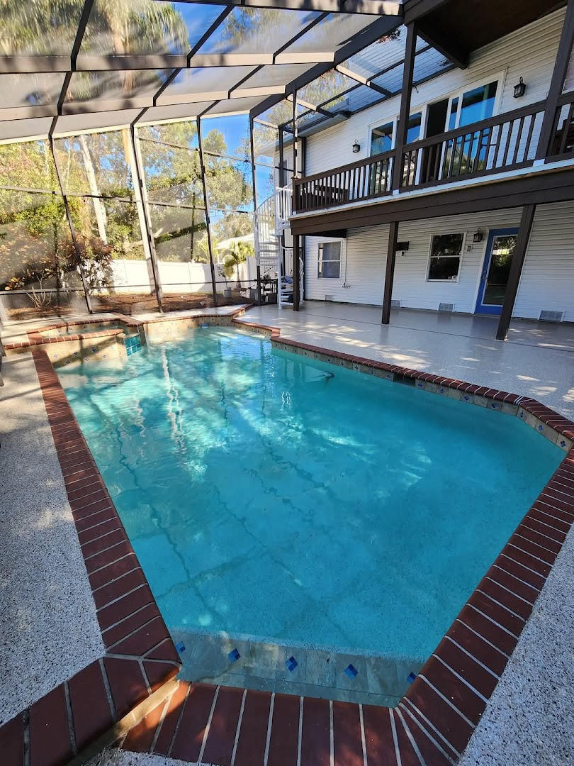UV-Stable Finishes That Stand Up to Florida Heat
