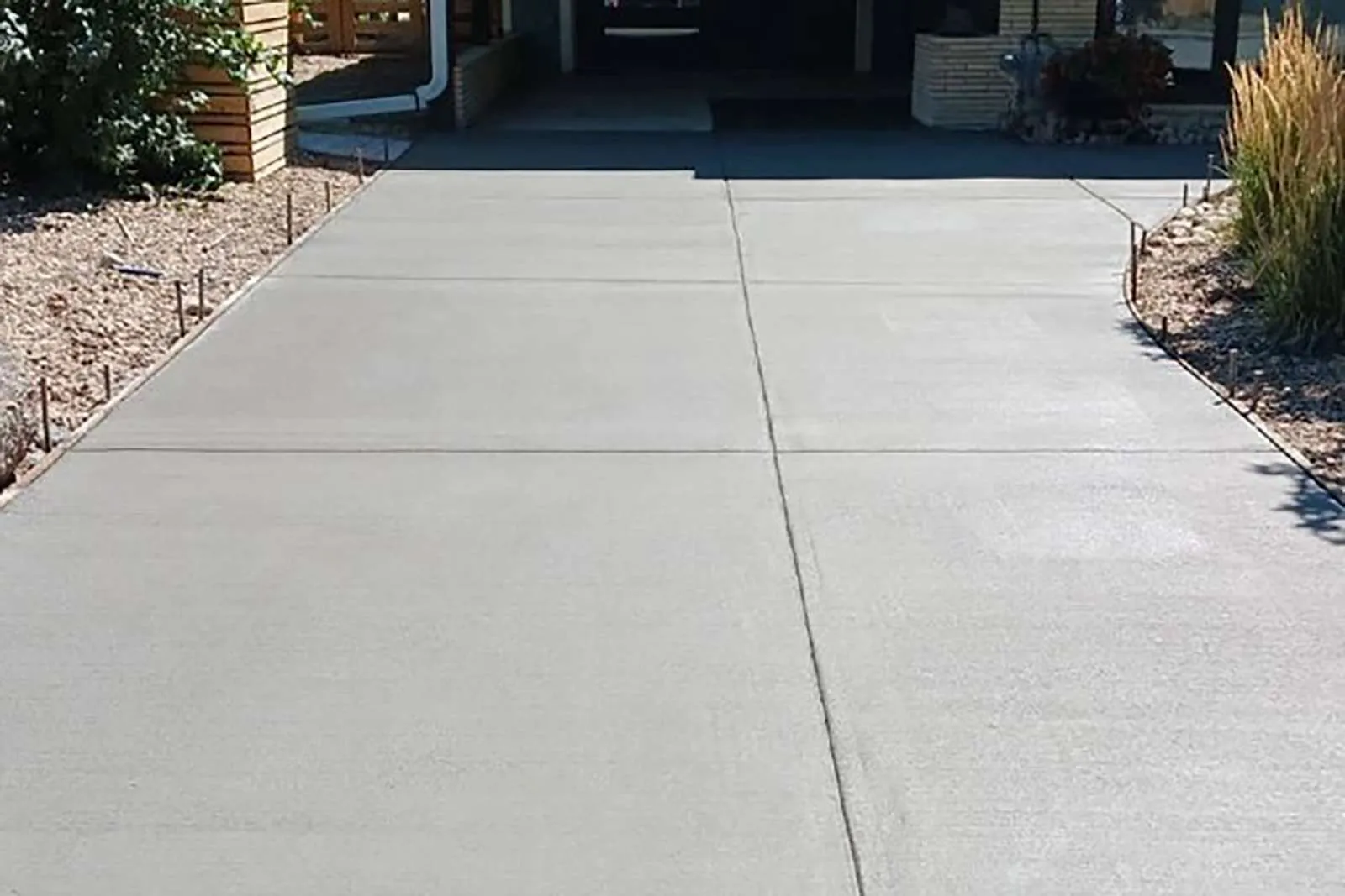Steel Reinforcement and High-Strength Concrete Mixes for Freeze-Thaw Durability