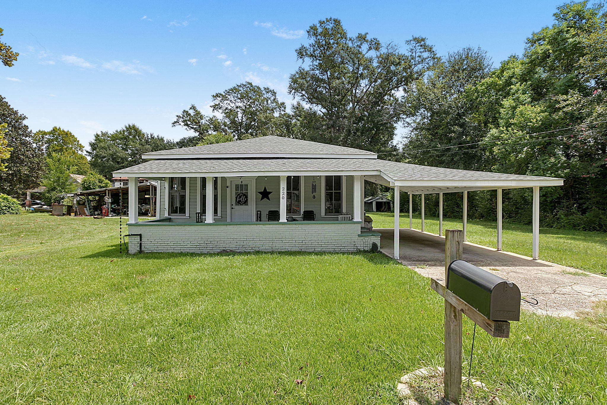 Military and Civilian Buyer Relocation to Navarre