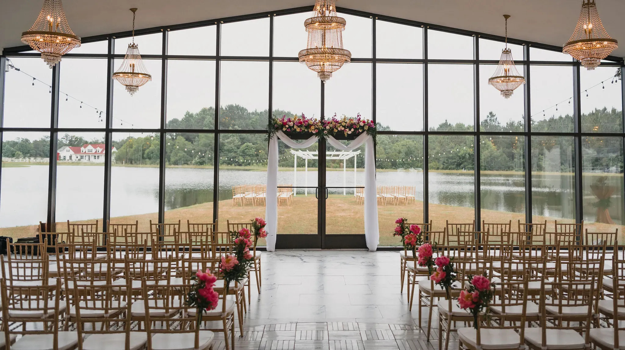 Private Bridal Suite and Groom’s Retreat