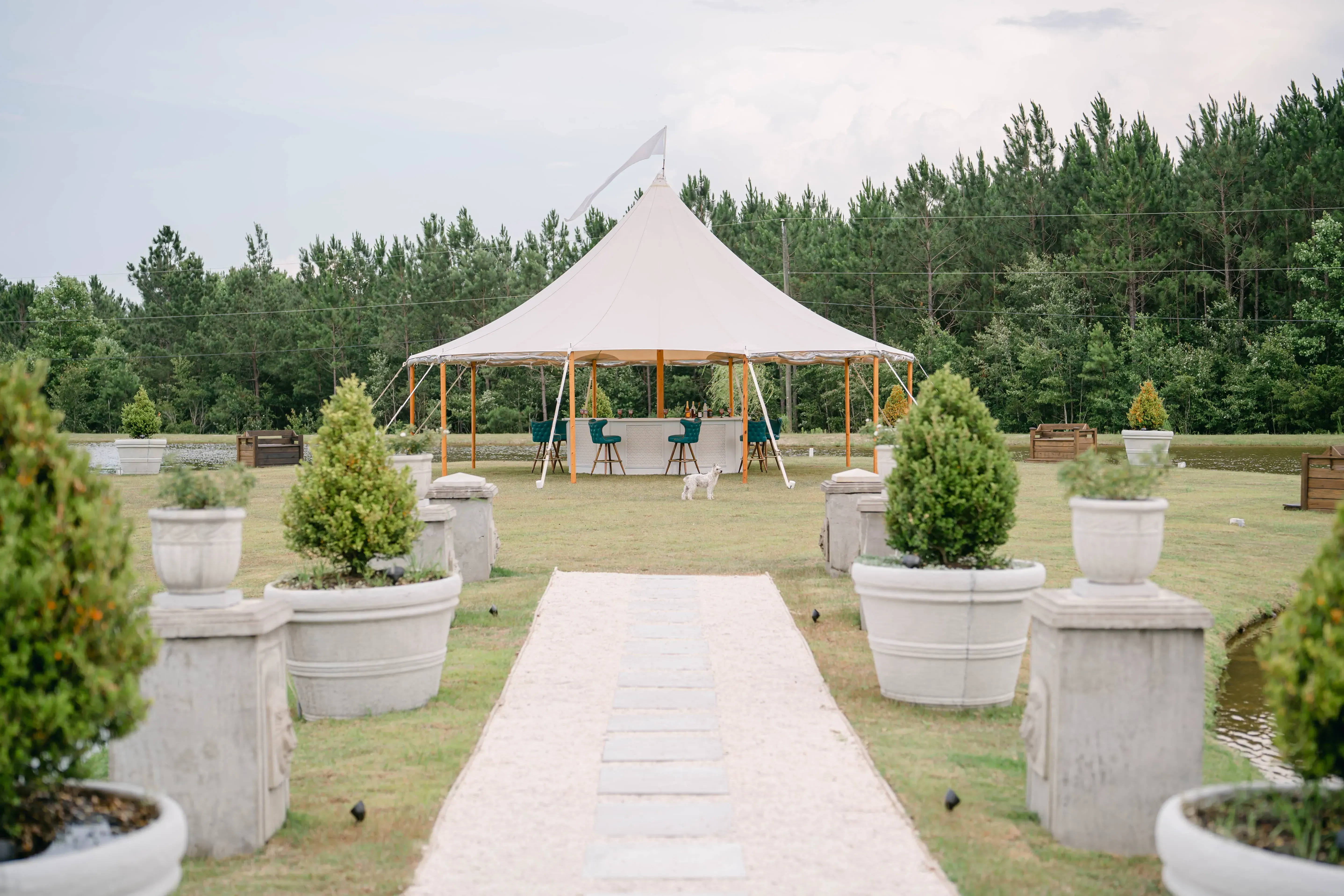 An Island Ceremony Setting With Panoramic Lake Views