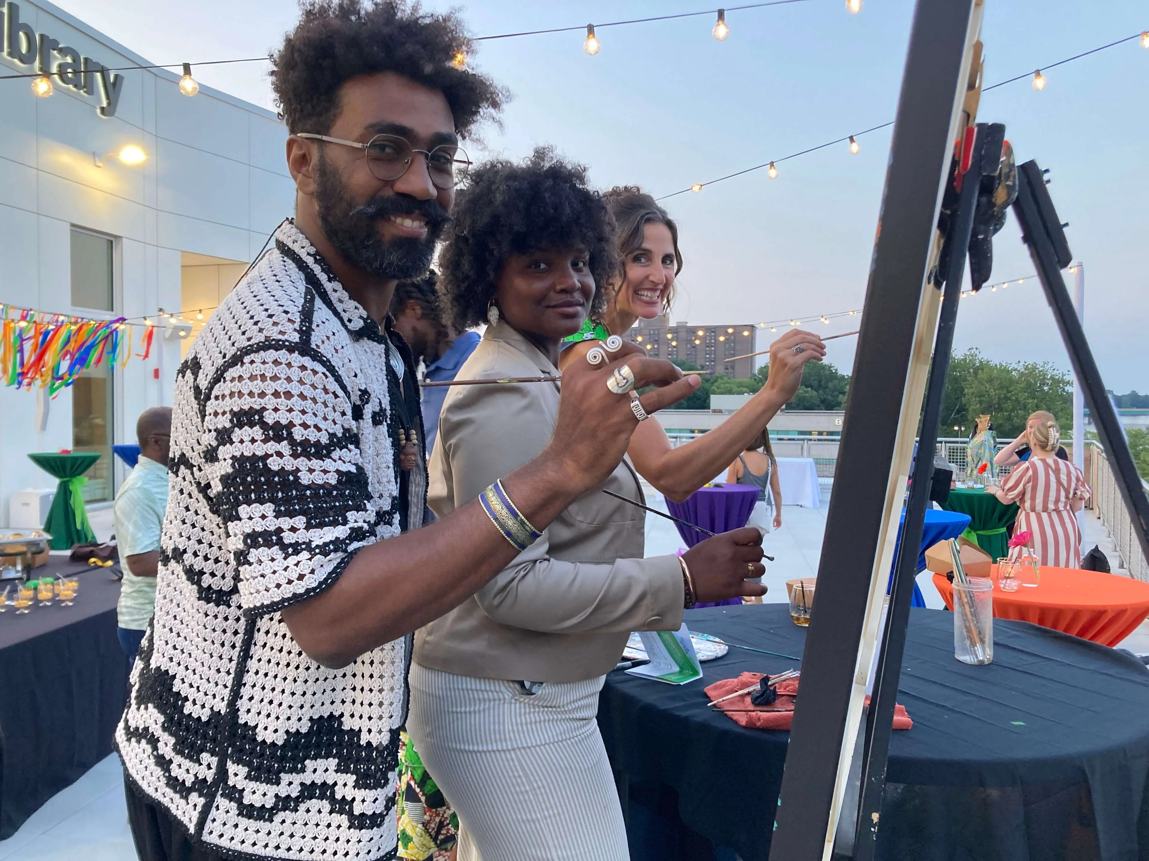 Engaging Interactive Live Painting for Every Celebration