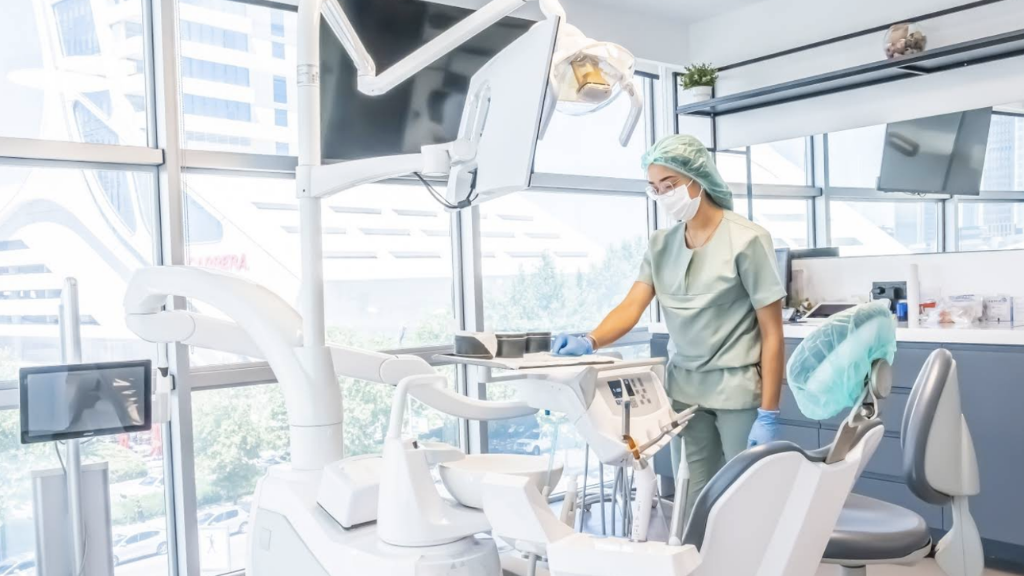 Affordable Dental Implants in Alanya: Get a Smile Makeover